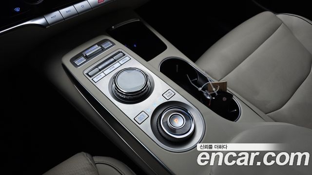 Genesis GV70 2.5T Gasoline 2WD 2024 — фото 9