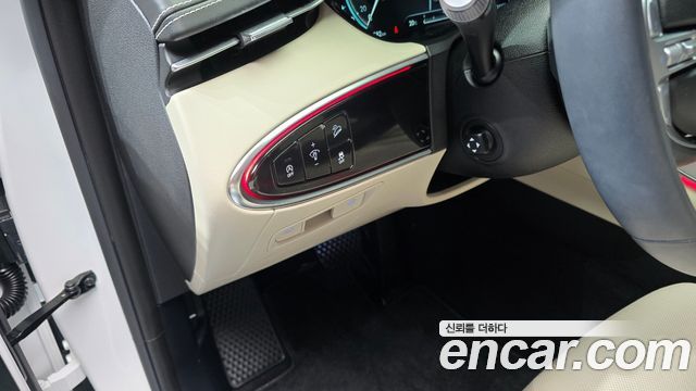 Genesis GV70 2.5T Gasoline 2WD 2024 — фото 16