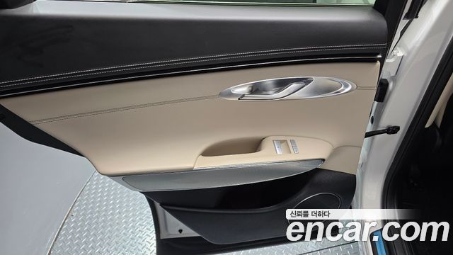 Genesis GV70 2.5T Gasoline 2WD 2024 — фото 25