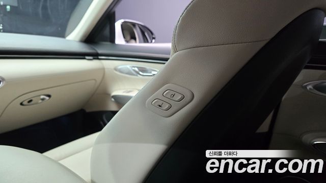 Genesis GV70 2.5T Gasoline 2WD 2024 — фото 32