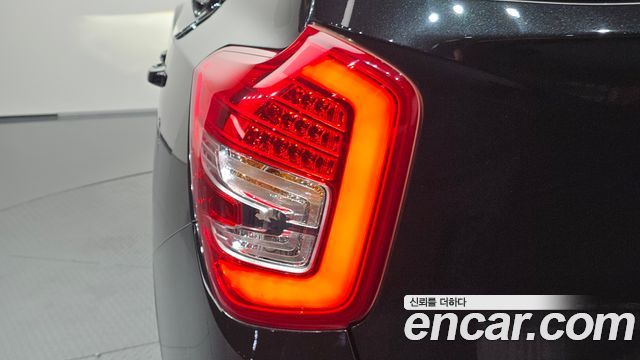 KG Mobility (SsangYong) Tivoli Air Diesel IX 2WD 2016 — фото 23