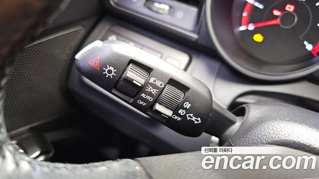 KG Mobility (SsangYong) Tivoli Air Diesel IX 2WD 2016 — фото 30