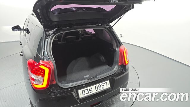 KG Mobility (SsangYong) Tivoli Air Diesel IX 2WD 2016 — фото 33