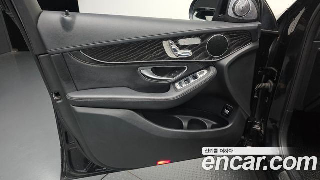 Mercedes-Benz GLC-Class (X253) GLC220 d 4MATIC Premium 2018 — фото 24