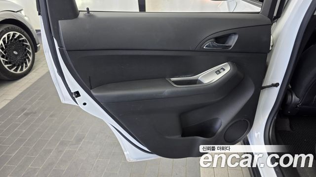 Chevrolet Orlando 2.0 Diesel LS Deluxe 2015 — фото 25