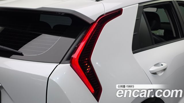 Kia Niro Signature 2025 — фото 23