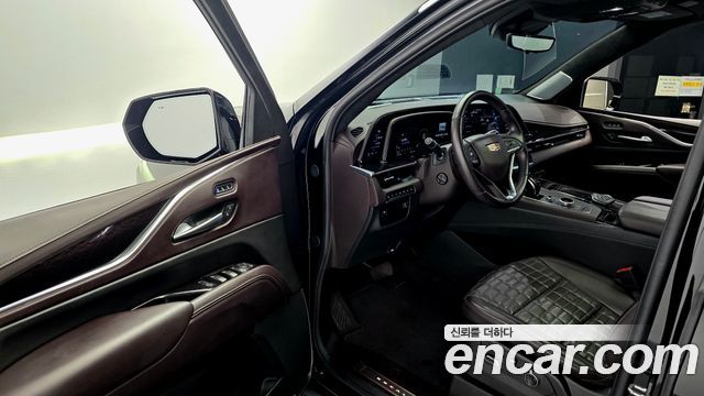 Cadillac Escalade (V) 6.2 ESV ESV Sports Platinum 2024 — фото 10