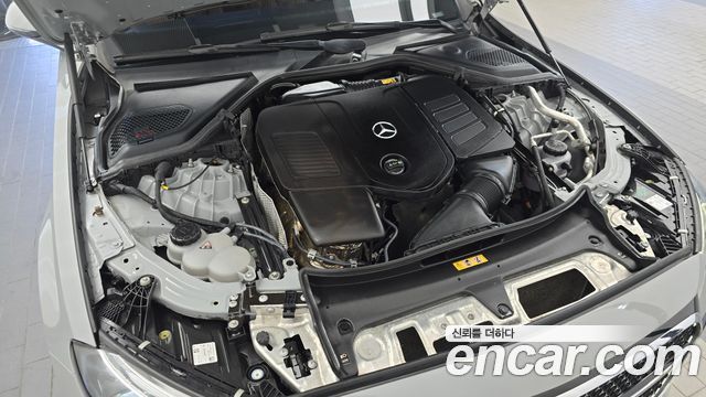 Mercedes-Benz E-Class (W214) E300 4MATIC AMG Line Premiere Special 2024 — фото 6