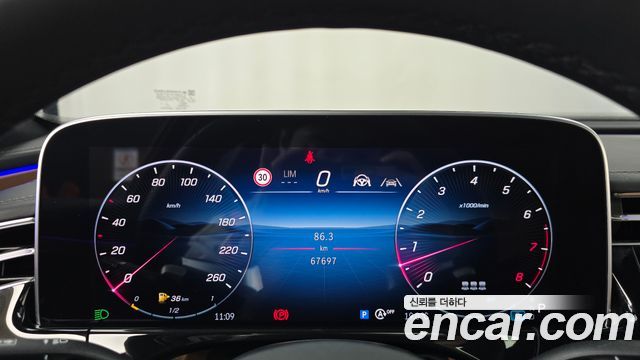 Mercedes-Benz E-Class (W214) E300 4MATIC AMG Line Premiere Special 2024 — фото 8
