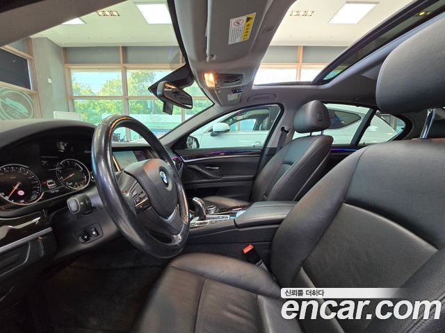 BMW 5 Series (F10) 528i xDrive 2014 — фото 8