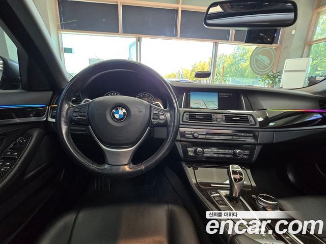 BMW 5 Series (F10) 528i xDrive 2014 — фото 10