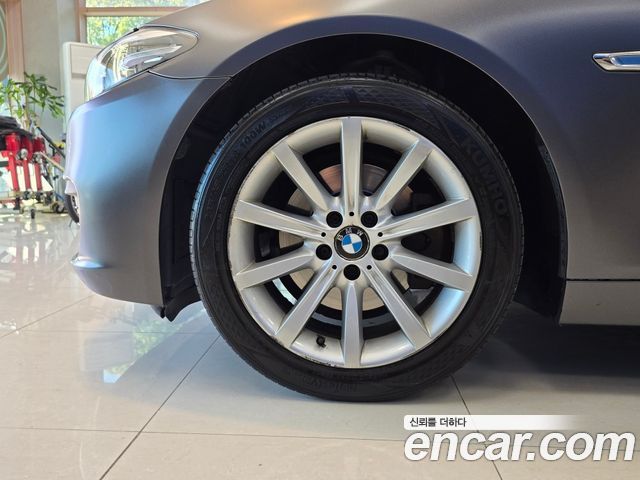 BMW 5 Series (F10) 528i xDrive 2014 — фото 24