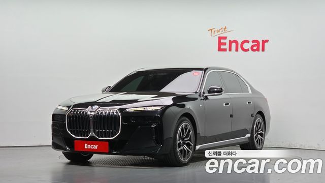BMW 7 Series (G70) 740i sDrive M Sport