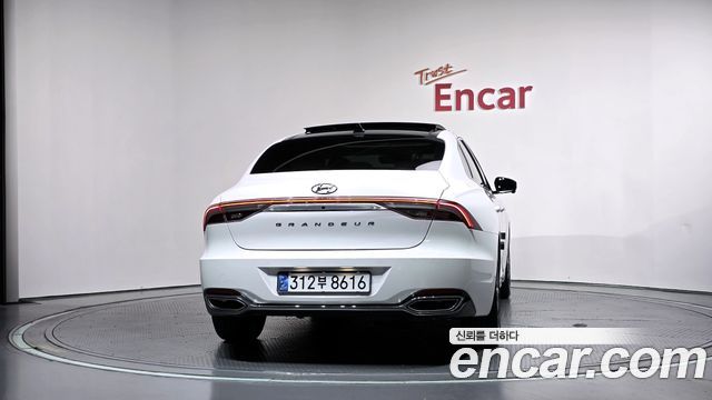 Hyundai Grandeur (IG) 2.5 Le Blanc 2023 — фото 4