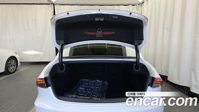 Hyundai Grandeur (IG) 2.5 Le Blanc 2023 — фото 20