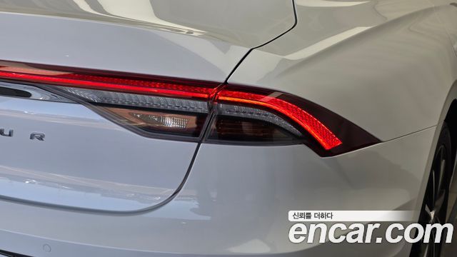 Hyundai Grandeur (IG) 2.5 Le Blanc 2023 — фото 23