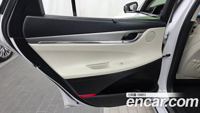 Hyundai Grandeur (IG) 2.5 Le Blanc 2023 — фото 25