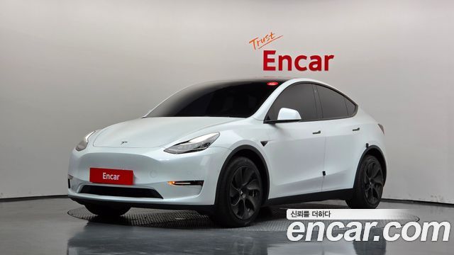 Tesla Model Y Long Range AWD 2022 — фото 1