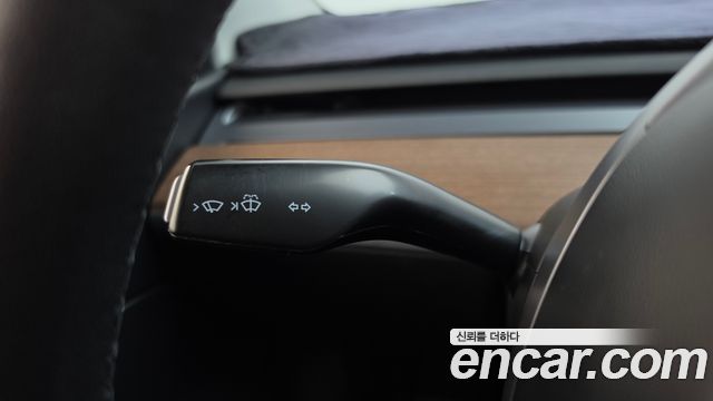 Tesla Model Y Long Range AWD 2022 — фото 20