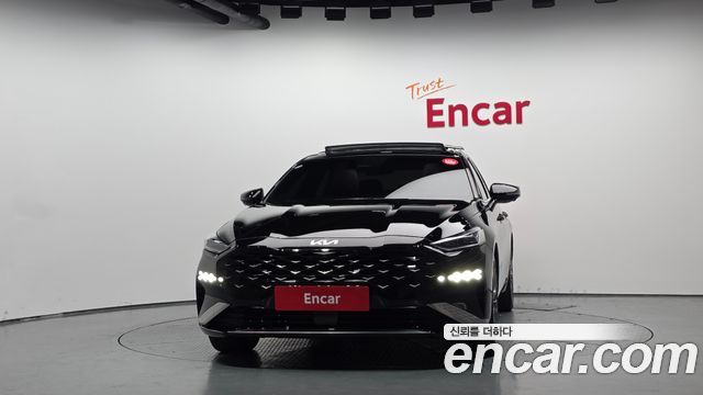 Kia K8 2.5 Gasoline 2WD Signature Special 2023 — фото 3