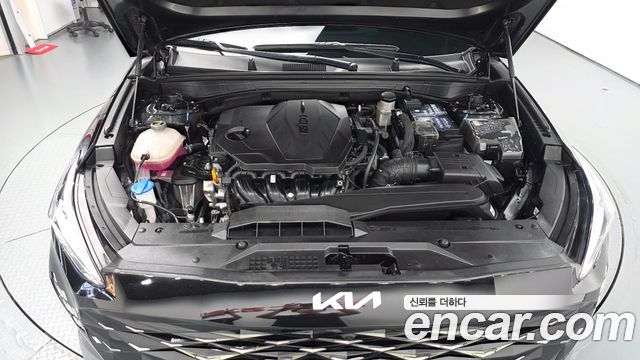 Kia K8 2.5 Gasoline 2WD Signature Special 2023 — фото 6