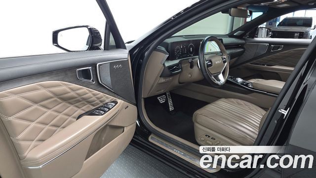 Kia K8 2.5 Gasoline 2WD Signature Special 2023 — фото 10