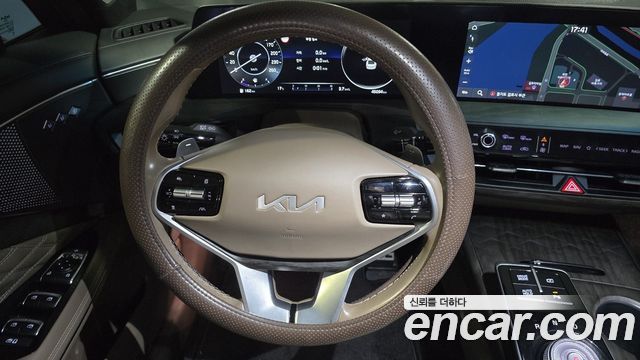 Kia K8 2.5 Gasoline 2WD Signature Special 2023 — фото 16