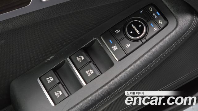 Genesis G80 3.3 GDI AWD Luxury 2017 — фото 19