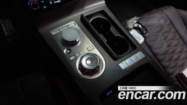 Genesis G80 (RG3) Gasoline 2.5 Turbo AWD 2025 — фото 9