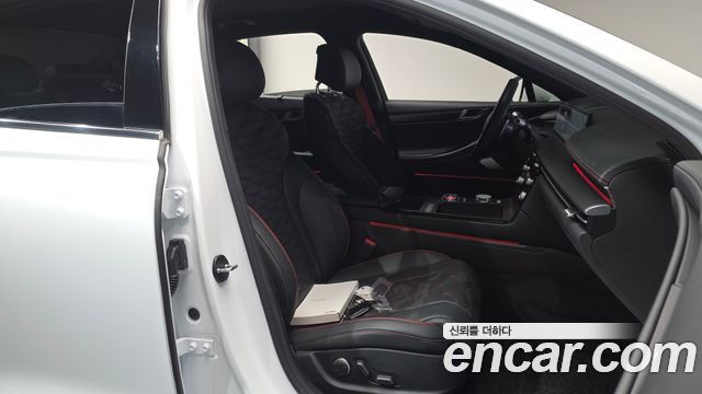 Genesis G80 (RG3) Gasoline 2.5 Turbo AWD 2025 — фото 12