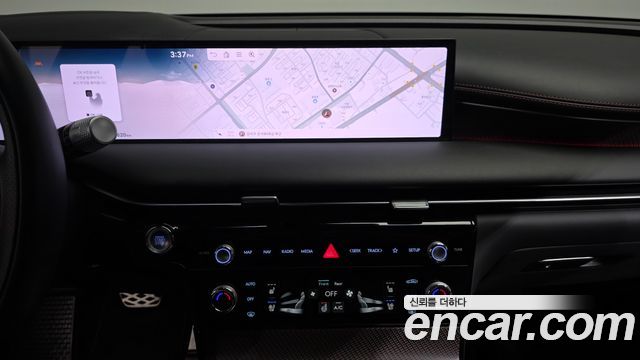 Genesis G80 (RG3) Gasoline 2.5 Turbo AWD 2025 — фото 14