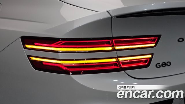 Genesis G80 (RG3) Gasoline 2.5 Turbo AWD 2025 — фото 23
