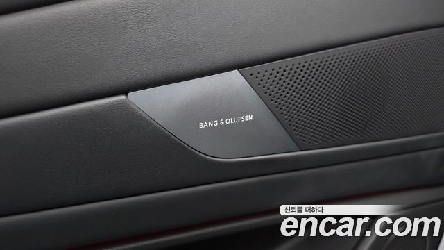 Genesis G80 (RG3) Gasoline 2.5 Turbo AWD 2025 — фото 38