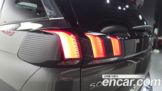 Peugeot 5008 (II) 1.6 BlueHDi GT Line 2019 — фото 23