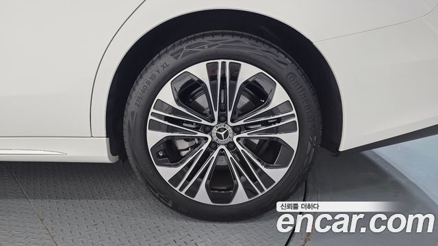 Mercedes-Benz E-Class (W214) E220d 4MATIC Exclusive 2026 — фото 21