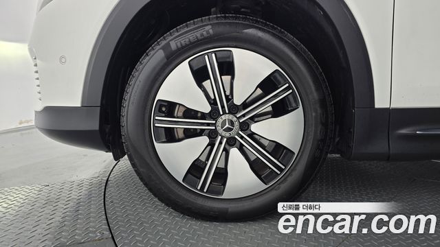 Mercedes-Benz EQB (X243) EQB300 4MATIC 2023 — фото 5
