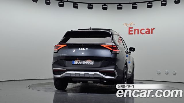 Kia Sportage (V) Gasoline 1.6 Turbo 2WD Prestige 2023 — фото 4