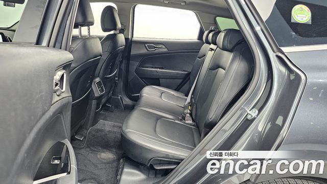 Kia Sportage (V) Gasoline 1.6 Turbo 2WD Prestige 2023 — фото 19