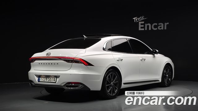 Hyundai Grandeur (IG) 2.5 Le Blanc 2023 — фото 2