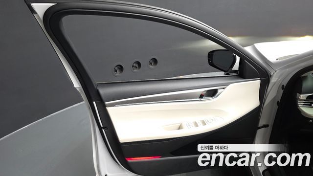 Hyundai Grandeur (IG) 2.5 Le Blanc 2023 — фото 24