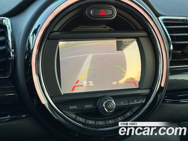 MINI Cooper Clubman Standard 2nd 2016 — фото 17