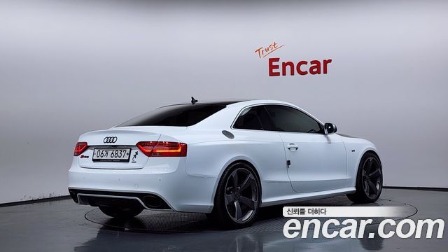 Audi RS5 4.2 FSI Quattro 8T3 2013 — фото 2