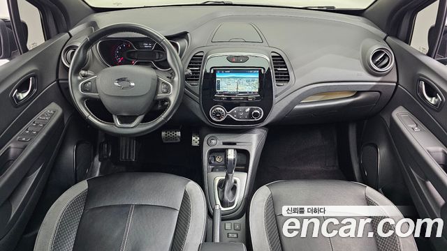 Renault Korea QM3 RE Panoramic Edition 2019 — фото 7