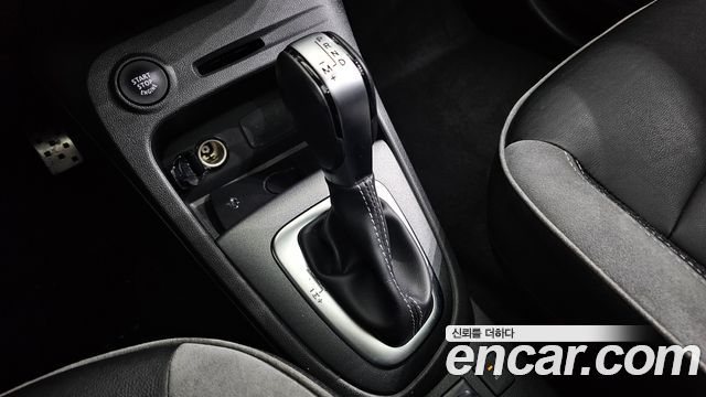 Renault Korea QM3 RE Panoramic Edition 2019 — фото 9