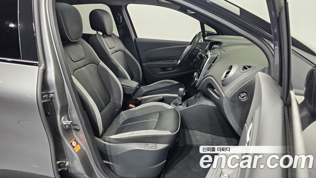 Renault Korea QM3 RE Panoramic Edition 2019 — фото 16
