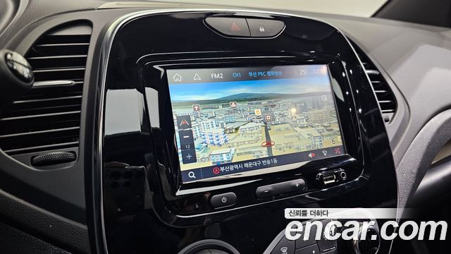 Renault Korea QM3 RE Panoramic Edition 2019 — фото 17