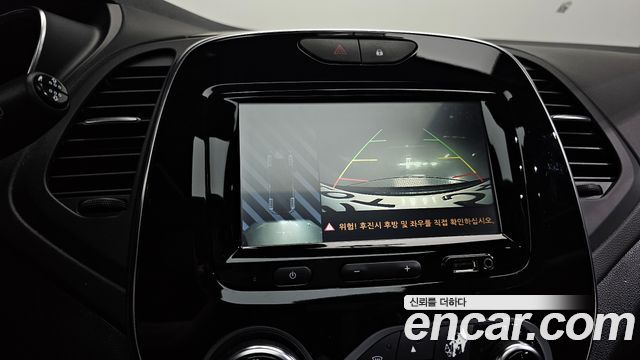 Renault Korea QM3 RE Panoramic Edition 2019 — фото 19