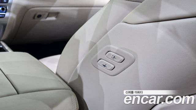 Genesis G80 3.8 GDI AWD Finest 2018 — фото 15