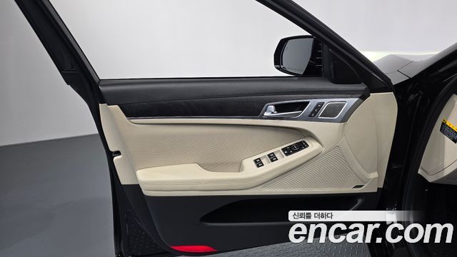 Genesis G80 3.8 GDI AWD Finest 2018 — фото 24