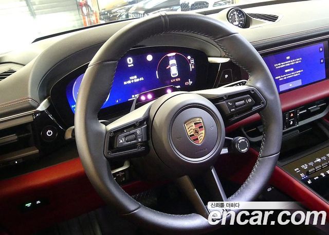 Porsche Macan EV Base 4 2026 — фото 16